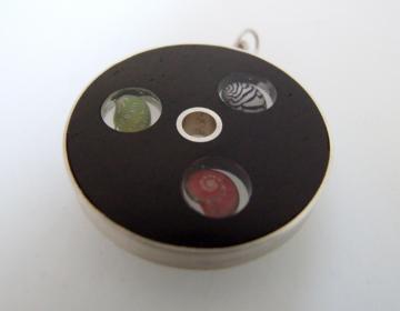 Triptych Pendant Ebony, Silver with Zebra shell, Pink Umbonium and Emerald Nerite : $150