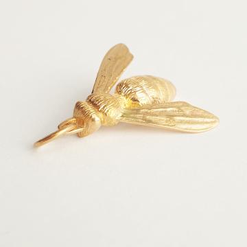 Solid 22ct Yellow Gold Honey Bee Pendant.